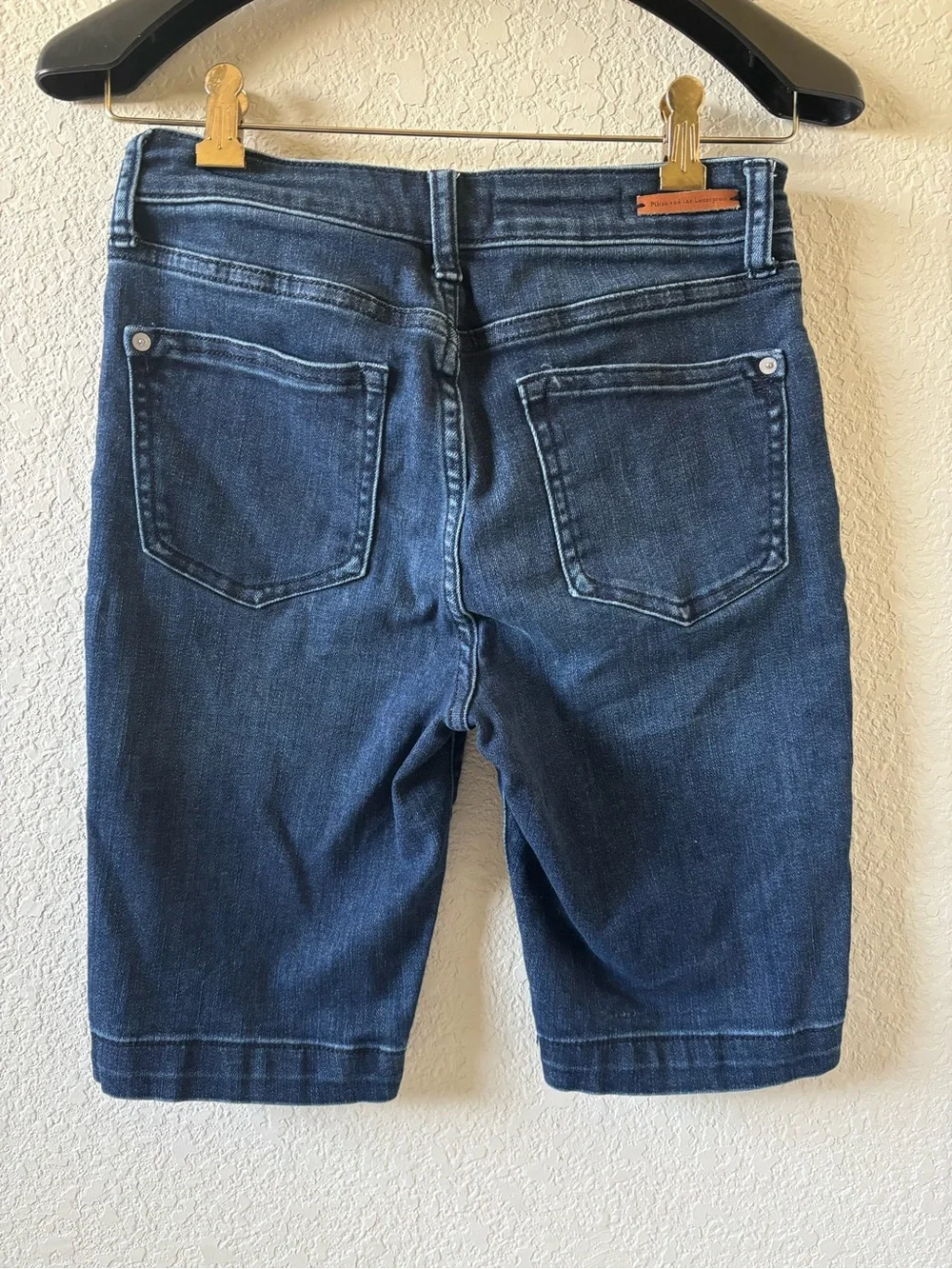 Anthropologie women’s Bermuda high rise Slim Shorts